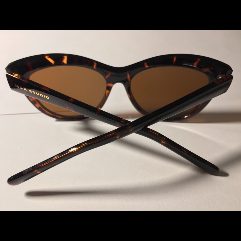 Women’s Shades Max Studio